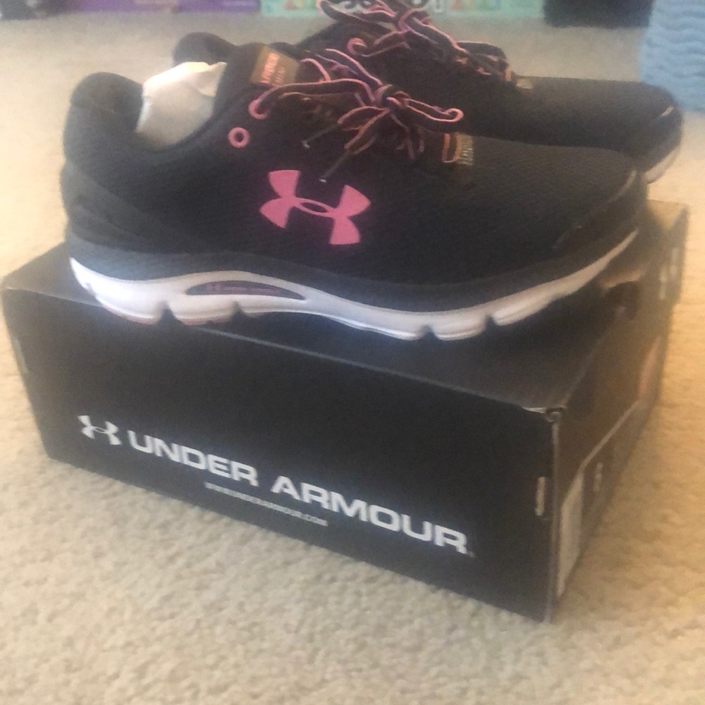 Running Shoes